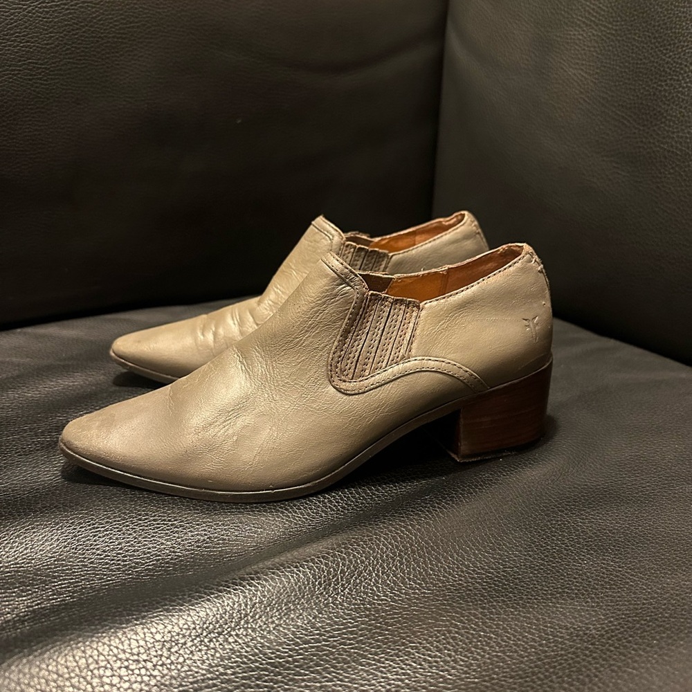 Taupe Billie shortie FRYE Ankle Boots